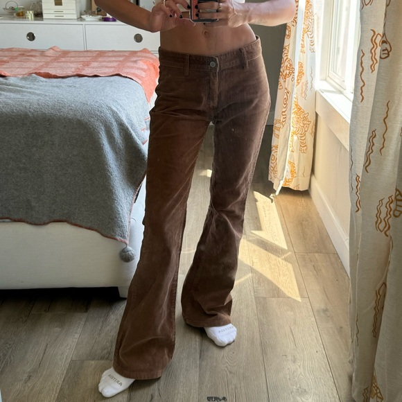 Brandy Melville Corduroy Pants - Picture 4 of 6